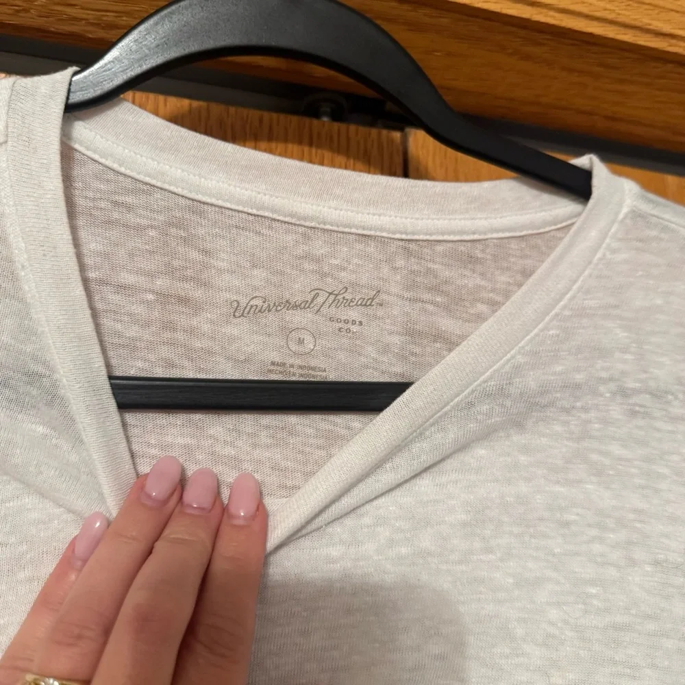 Universal Thread White Crop Top - Picture 2 of 4